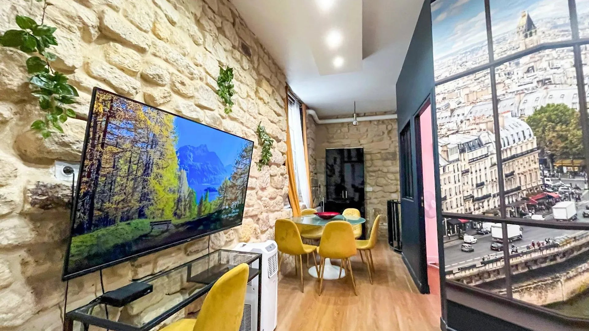 154 - Urban Atelier Home Cinema In Paris Apartment